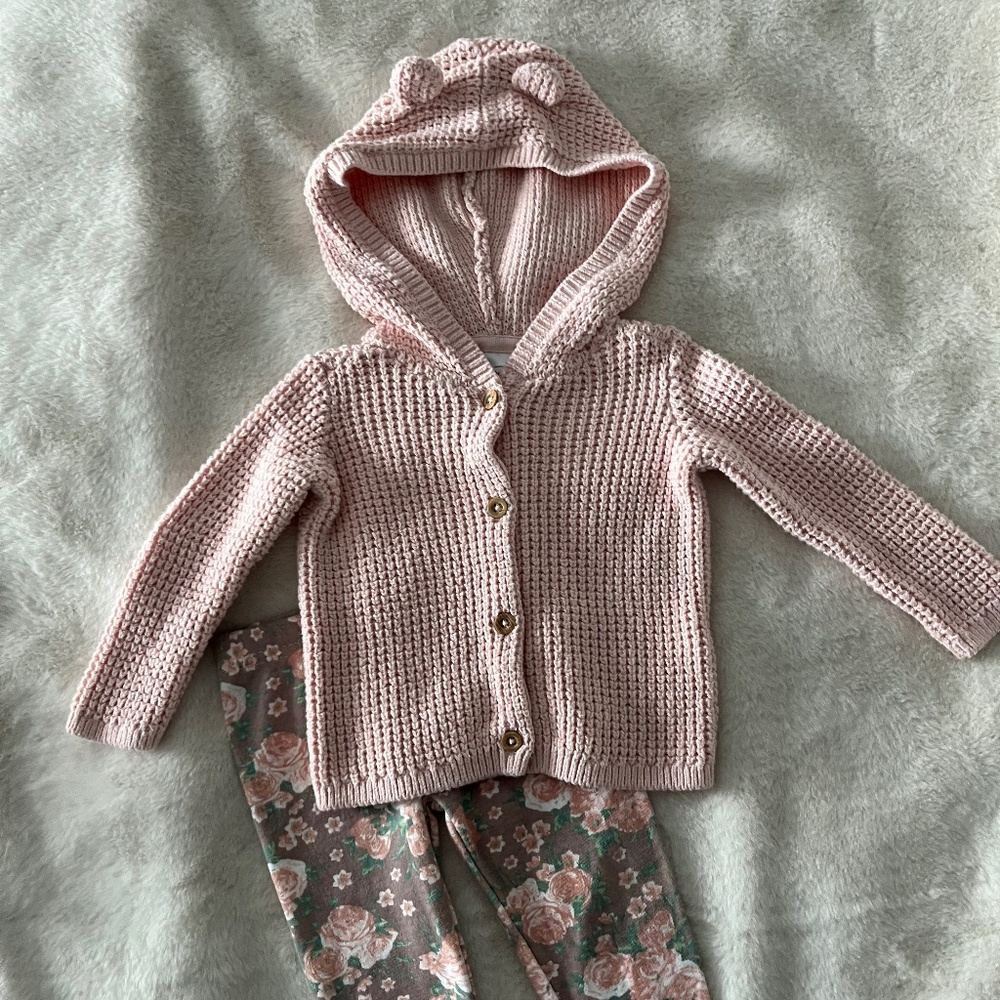 Carter’s sweater and Nicole Miller leggings